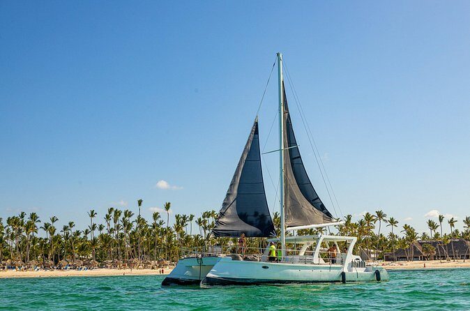 Private Catamaran + Private Parasailing - up to 20 passengers - FAQ