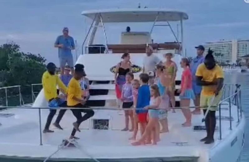 Private Catamaran Sail & Snorkel Ocho Rios  Open Bar Snacks - Why This Tour Stands Out
