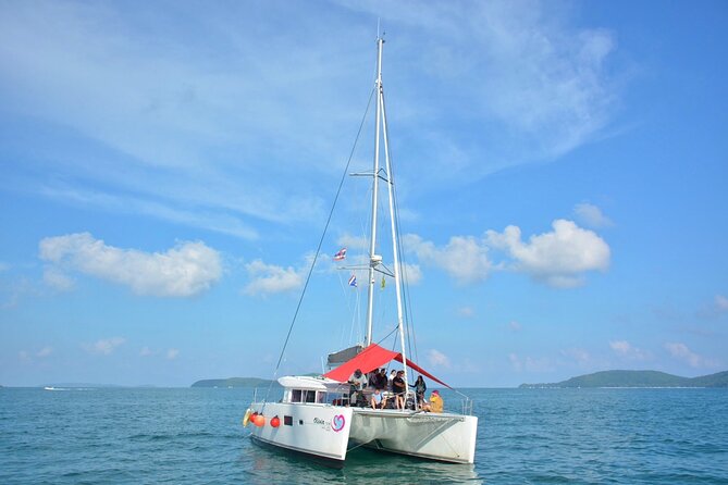 Private Catamaran Yacht Charter to Maiton & Coral Islands - Pricing