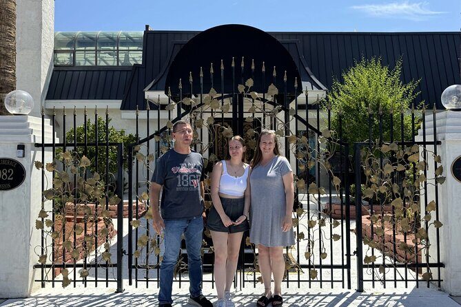 Private Celebrity Homes Tour in Las Vegas - Detailed Breakdown of the Itinerary