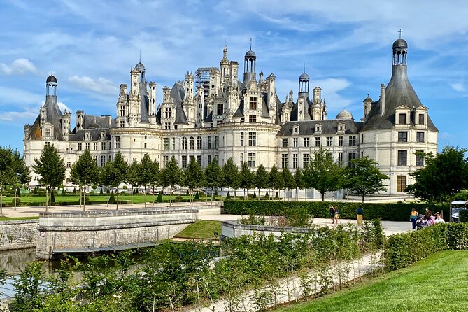 Private Chambord, Chenonceau, Da Vinci Clos Lucé Trip From Paris - Pricing and Terms & Conditions
