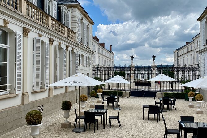 Private Champagne Moët & Chandon, Veuve Clicquot Trip With Lunch - The Sum Up