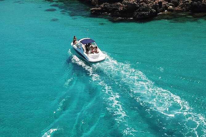 Private Charter 30ft Sports Yacht - The Sum Up