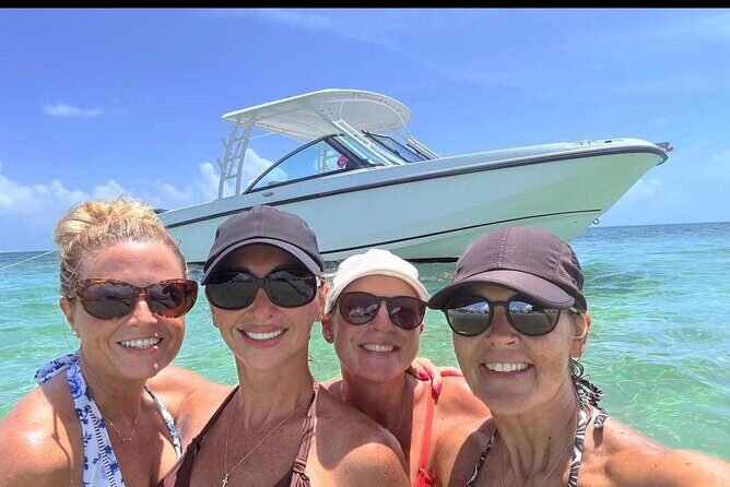 Private Charter for Stingray city - A Closer Look at the Tour Experience