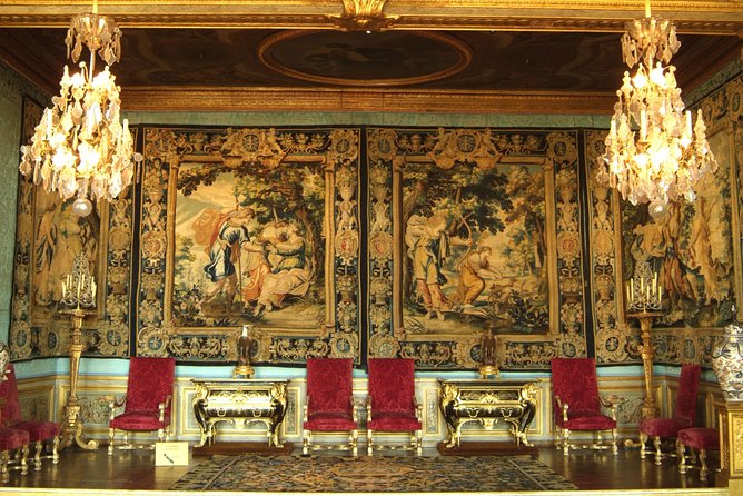 Private Chateau De Vaux-Le-Vicomte Half-Day Tour From Paris - What to Expect