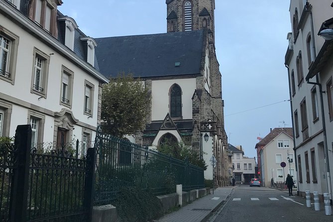 Private Chauffeur Taxi Strasbourg - Brumath - Convenient Location Near Public Transportation