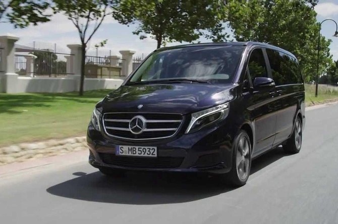 Private Chauffeured Minivan Tour to Windsor From London With a Licensed Guide - Tour Details