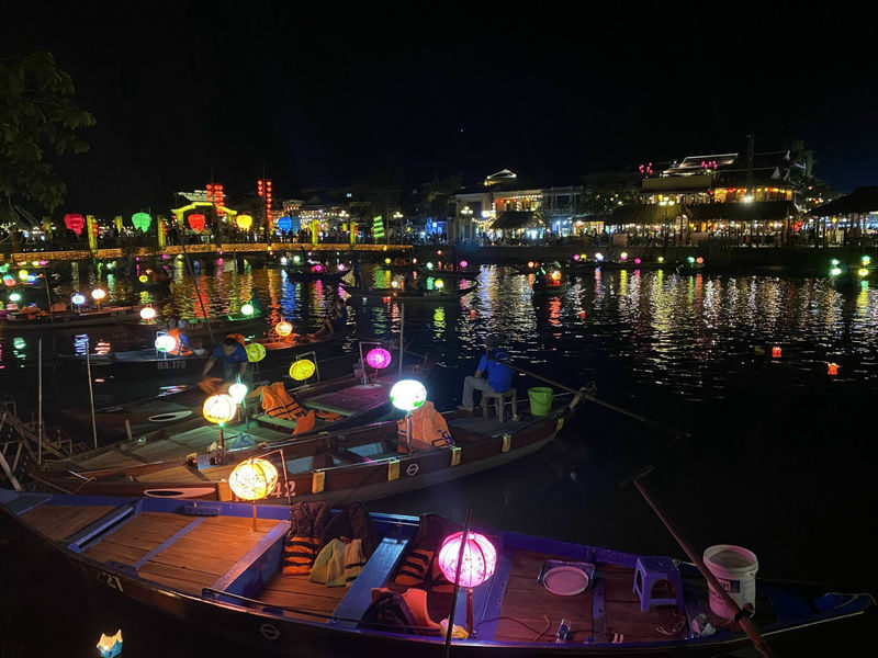 Private Check-out Tour: Hoi An, Coconut Forest & Airport Drop-off - Hoi An Ancient Town, one lane at a time