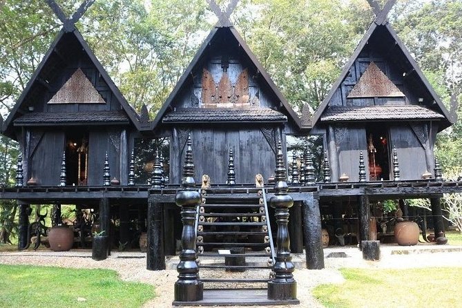 Private Chiang Rai Day Trip Visit White Temple, Blue Temple,Black House - The Sum Up