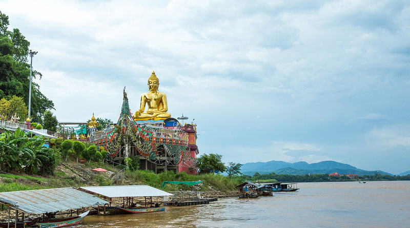 Private Chiang Rai & The Golden Triangle by TTD Global - Lunch is a practical pause, not a long meal