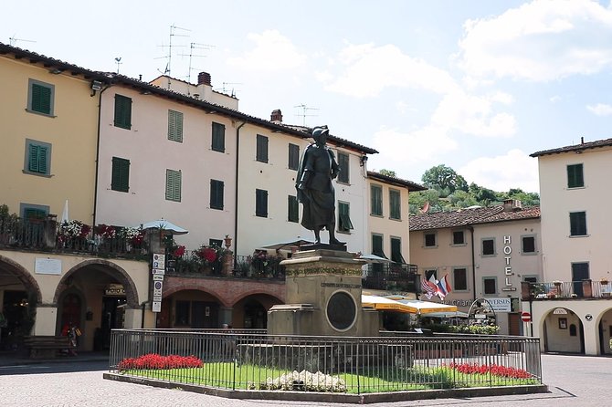 Private Chianti Classico Tour With Wine and Food Tasting in a Historic Estate - Historic Castle Visit