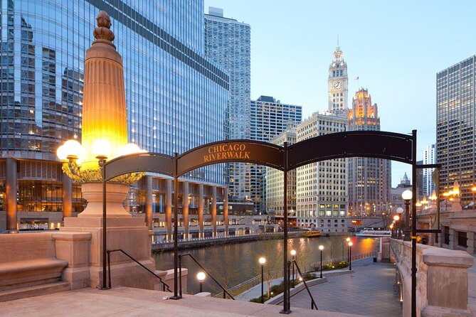 Private Chicago Architecture & Highlights 2.5 Hour Walking Tour - Tour Highlights
