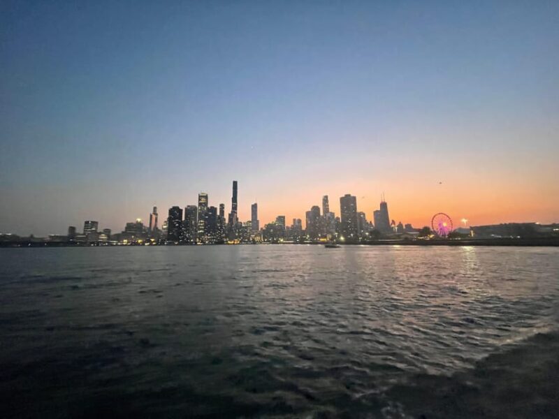 Private Chicago Boat Rental - Explore Chicago's Skyline - The Experience of a Private Chicago Boat Rental