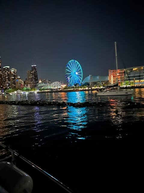 Private Chicago Boat Rental - Explore Chicago's Skyline - What Makes This Yacht Different?