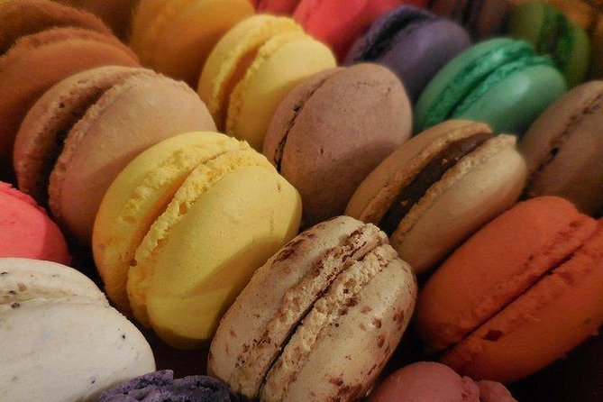 Private Chocolate Tour : Visit Brussels While You Are Eating Chocolates - The Sum Up