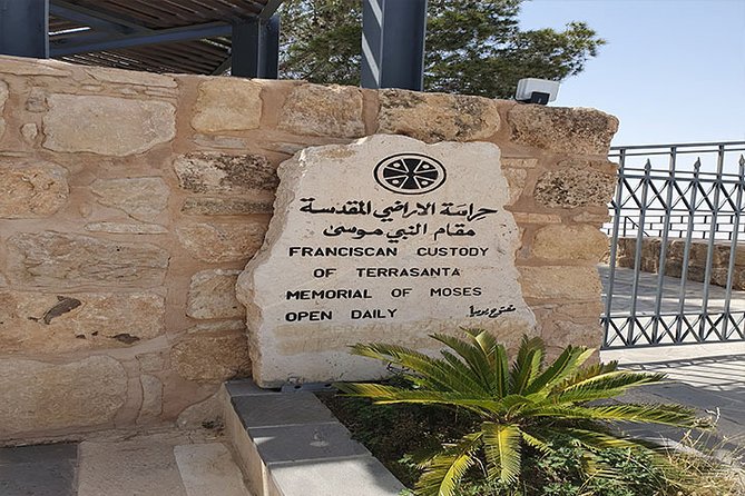 Private Christian Tour: Madaba, Mount Nebo, and Mukawer Day Trip From Amman - Site Visits