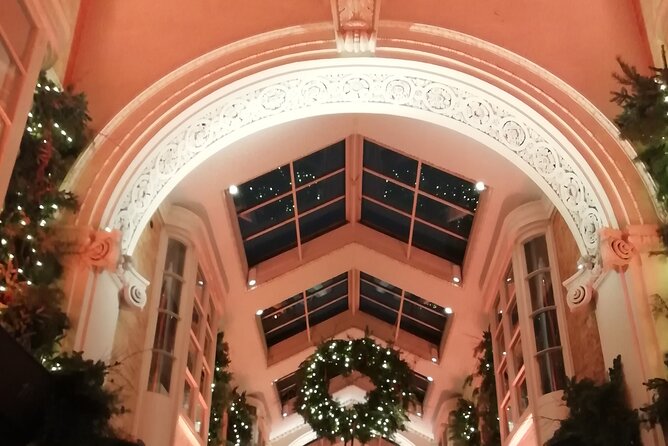 Private Christmas Lights Walking Tour in London With a Local - Optional Exploration