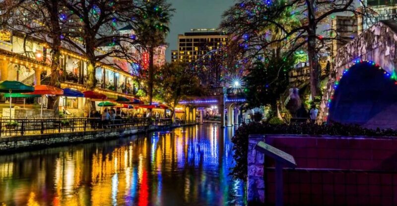 Private Christmas Stroll: San Antonios Festive Gems - Private Christmas Stroll: San Antonio’s Festive Gems
