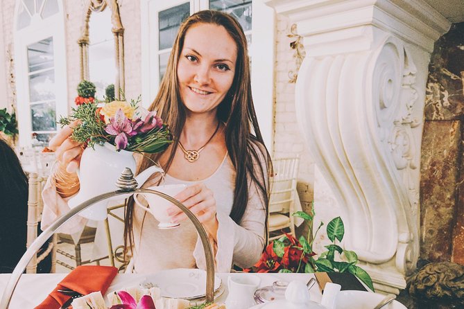 Private Christmas Tour With Christmas Afternoon Tea Ceremony in Old Pasadena - Experience Details