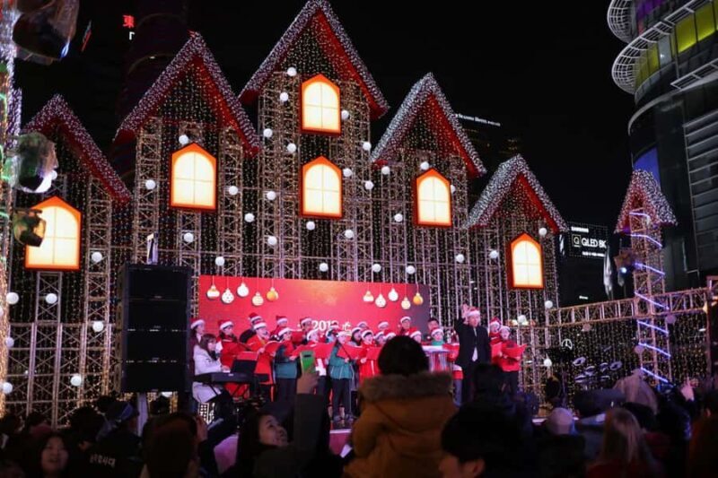 Private Christmas Walking Tour in Seoul with Sweet Hotteok - Exploring Seoul’s Holiday Magic: A Detailed Review of the Christmas Walking Tour