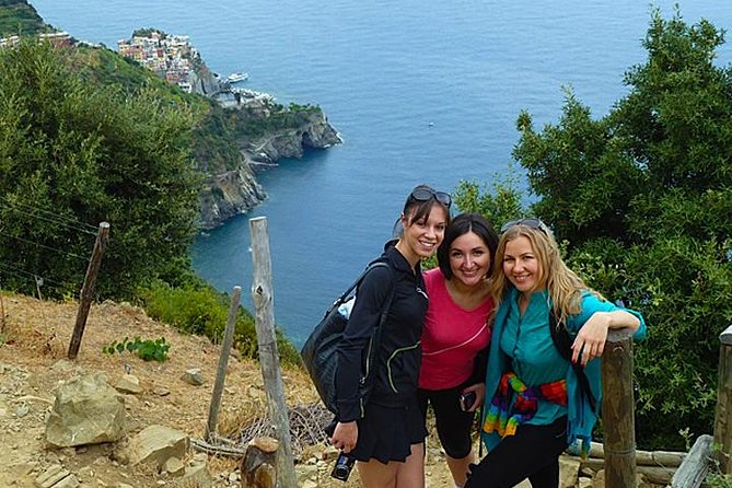 Private Cinque Terre Trekking Tours - Meeting and Pickup