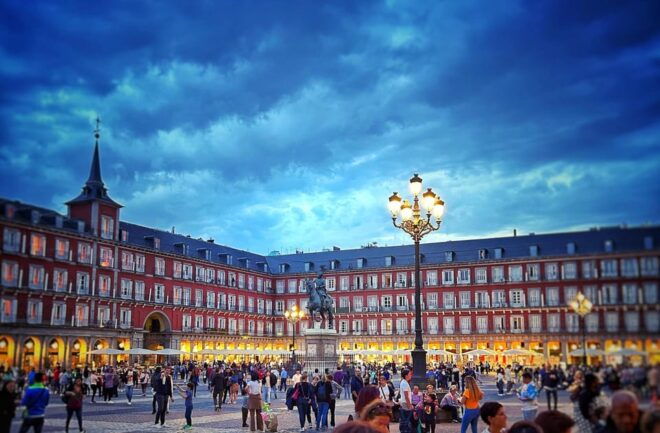 Private City Tour Around Madrid - Tour Features