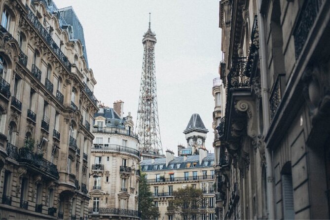 Private City Tour of Paris (Emily in Paris Highlights) - Group Size and Pricing