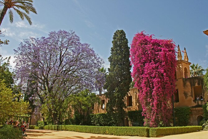 Private City Tour With Breakfast or Afternoon Coffee in Alcazar Gardens - How to Book and Prepare for the Tour