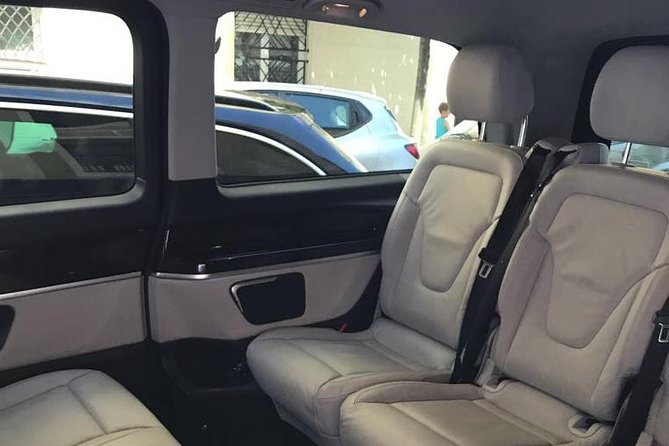 Private City Transfer in Paris From Station - How to Book a Private City Transfer