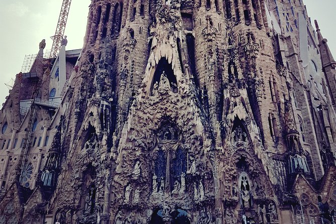 Private Complete Gaudi Experience in Barcelona (2 Days) With Hotel Pick up - Pickup and Drop-off Information