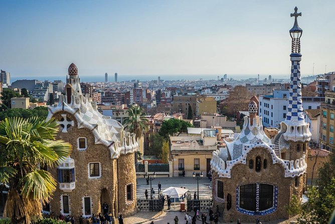Private Contrast Barcelona Tour (4 Hours) - From Barcelona - Tour Inclusions