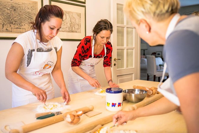 Private Cooking Class at a Cesarinas Home in Trecastagni - Good To Know