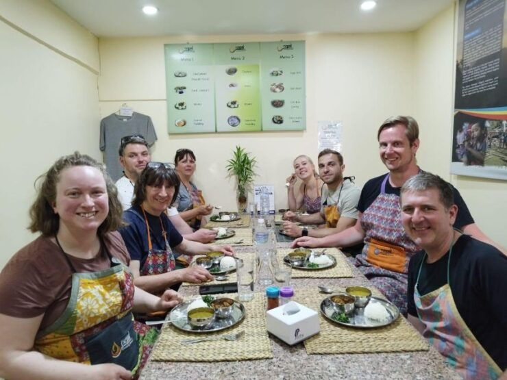 Private Cooking Class in Thamel With Local Market Visit - Learning Nepalese Food and Spices