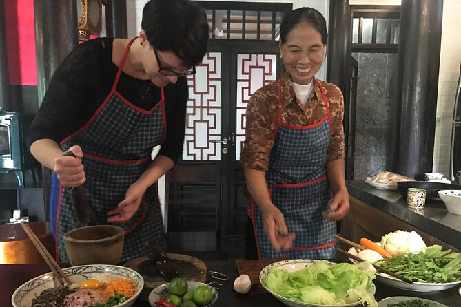 Private Cooking Class With Hanoian Housewives in Hanoi - Benefits of Taking a Private Cooking Class