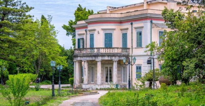 Private Corfu Tour Admire the Most Iconic Sights of Corfu - Background