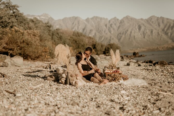 Private Couple Photo Shoot in Queenstown - Flexible Cancellation Policy
