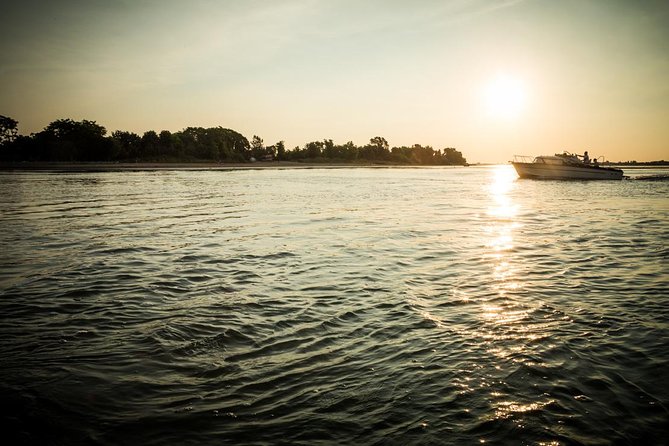 Private Cruise: Churches and Cloisters on the Islands of Venice - Meeting and Pickup