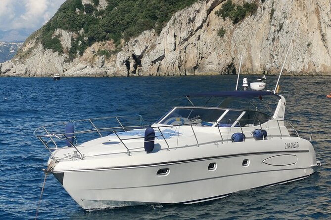 Private Cruise to Capri From Sorrento - Yacht 40 - Yacht Features