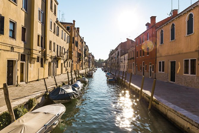 Private Cruise: Venice Viewed by the Water With 3-Course Dinner - Logistics and Accessibility