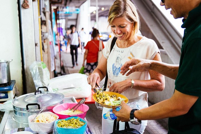 Private Culinary Kickstart Tour of Bangkok With a Local - Vegetarian Options