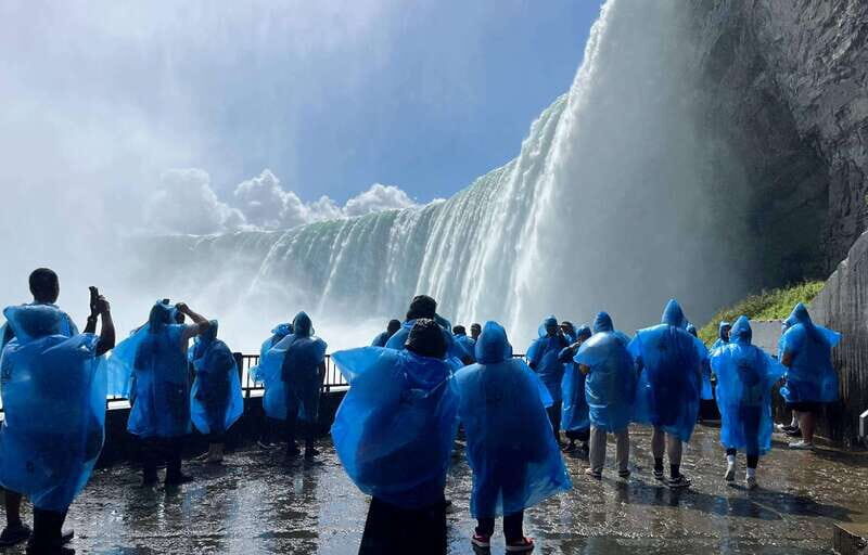 Private & Custom Niagara Falls Tour For Groups of All Sizes - Discover the Advantages of a Private & Custom Niagara Falls Tour
