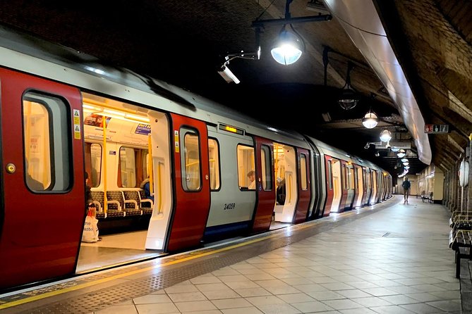 Private Custom Walking Tour: Day Tour of London - Selecting Date and Travelers