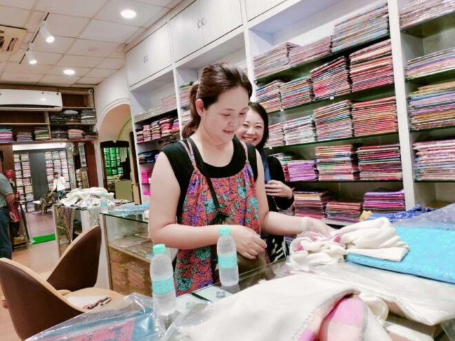 Private Customize Delhi Shopping Tour With Female Consultant - Inclusions and Important Information