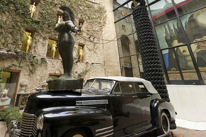 Private Dalí Museum & Gala Castle Tour Local Lunch - Meeting and Pickup Details