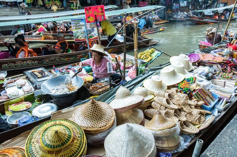 Private DamnoenSaduak Floating Market,Chatuchak Market DayTour by AK - Talad Rom Hub adds a second kind of market