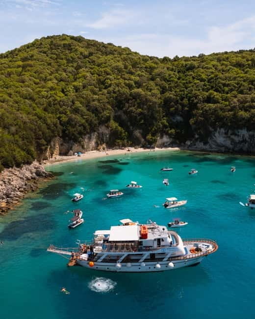 Private day cruise to the Blue lagoon with lunch and drinks! - An In-Depth Look at the Cruise Experience