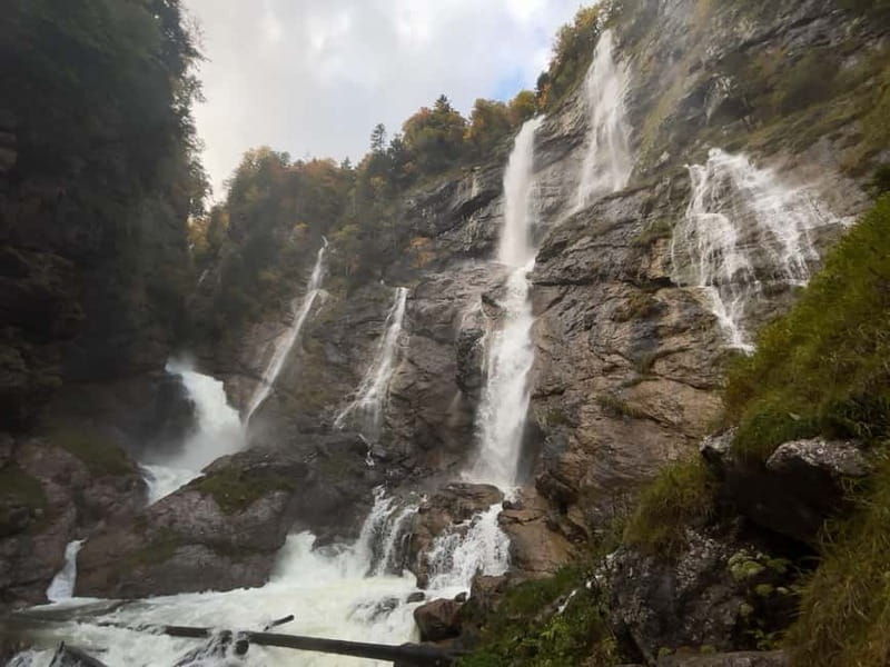 Private Day Highlight Tour of Hallstatt from Salzburg - Good To Know  