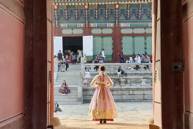 Private Day in Freedom in Seoul - Exploring Seoul with a Personal Touch