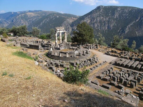 Private Day Tour Delphi and Village of Arachova From Athens - Common Questions
