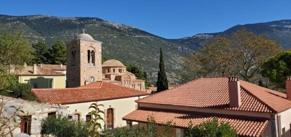 Private Day Tour Delphi and Village of Arachova From Athens - The Sum Up